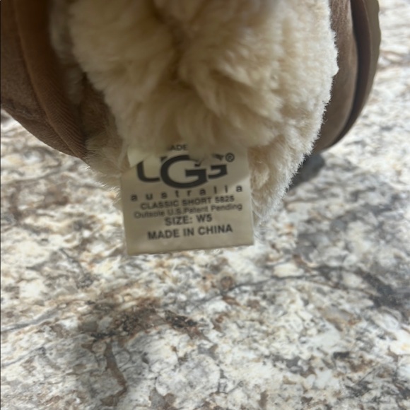 UGG Tan Winter Boots with Sheepskin Lining - Picture 4 of 5